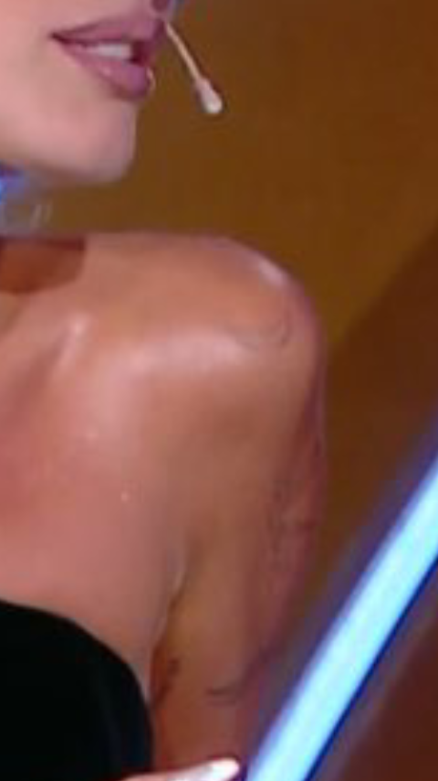 Tini : La chica de los tatuajes borrados con lavandina.
#SusanaGimenez