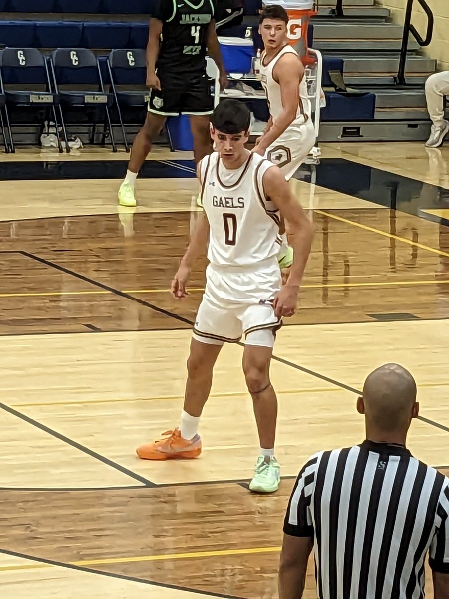 For Iona Prep 6'0" '25 Johnny Keenan #1 had 18pts 4asts 3stls, 6'4" '27 all tourney selection Dillon Callahan #13 had 15pts 4reb 2blks and 6'4" '27 Ray Fernandez #0 added 10pts 4reb 2 treys in their championship game defeat