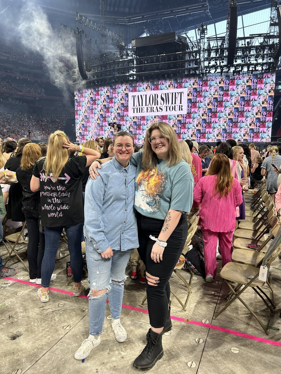 shakeitoffmaddy's tweet photo. ATL weekend! #TSTheErasTour https://t.co/lgn5BUPlTe
