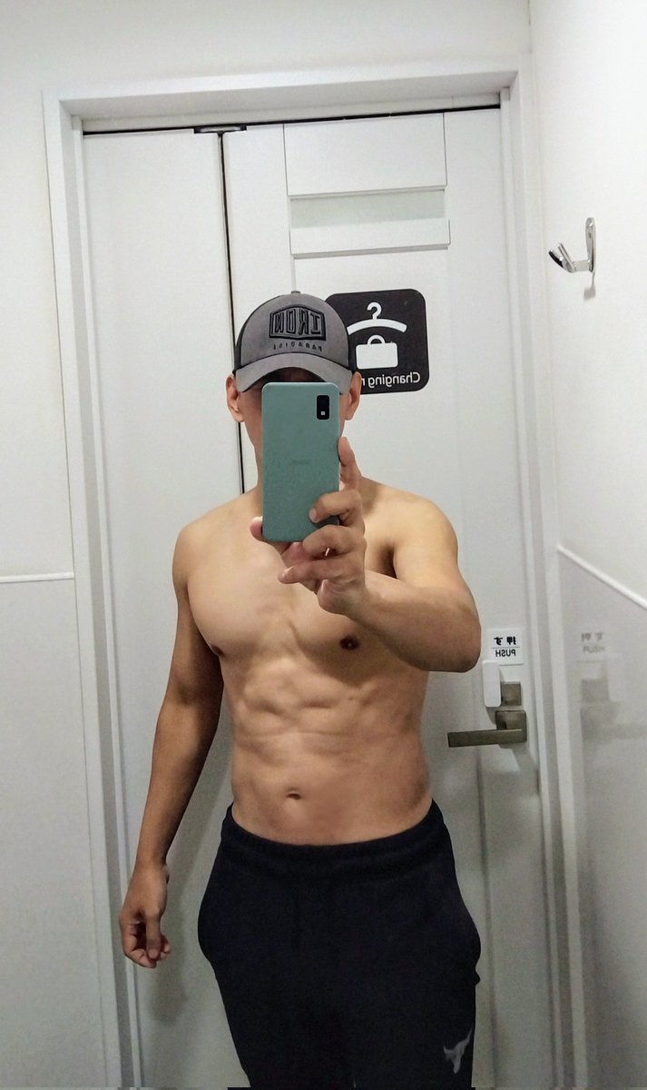workout_holic17's tweet photo. chest day 
#workout https://t.co/59eTkO5Cct