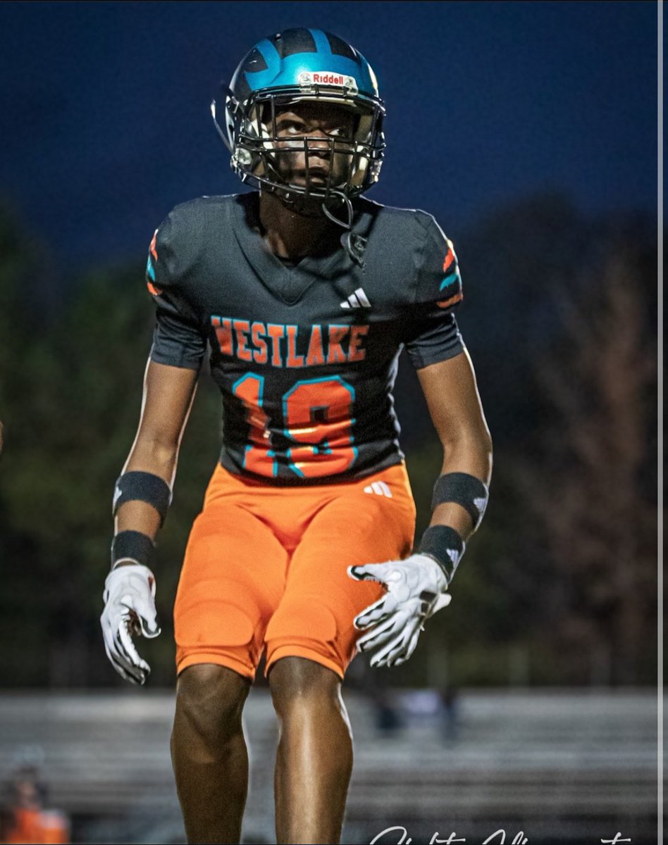 AndrewHerron_'s tweet photo. Finished my last hs football game of my freshman year 2 fridays ago. Getting back for my brothers next year no doubt๐ฏ#year1 #labtime๐งช https://t.co/ju0uuZ14ic