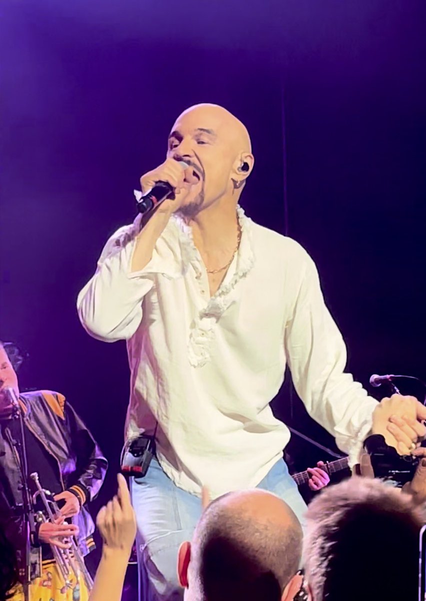 ekarv23's tweet photo. @james_fanzone @wearejames @RealTimBooth @andydiagram @chloealper Chicago https://t.co/Jz2cszs94M