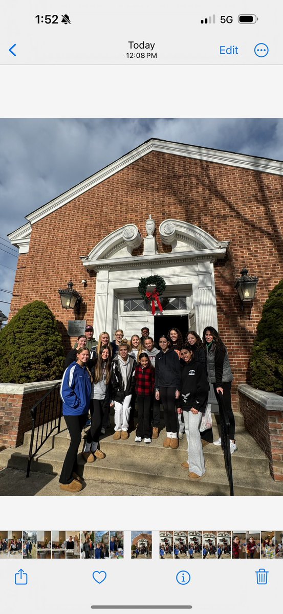 Lvunityrivera's tweet photo. Proud of these girls for knowing how important it is to give back to their community. Last week they served dinner at the Bethlehem Emergency Shelter - today, they prepared 80 bagged lunches for our neighbors in need.  #unitystrong #LehighValleyUNITY https://t.co/lrYdYsxXgG