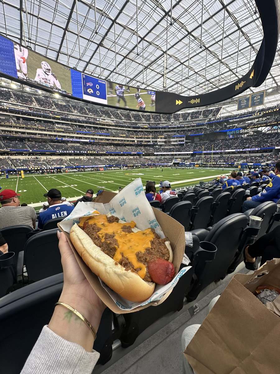 Sara Cholhagian Ralston tweet media