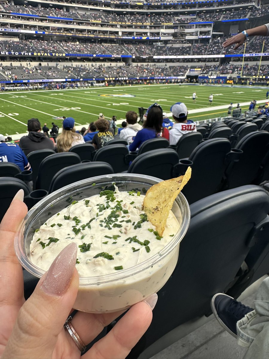 Sara Cholhagian Ralston tweet media