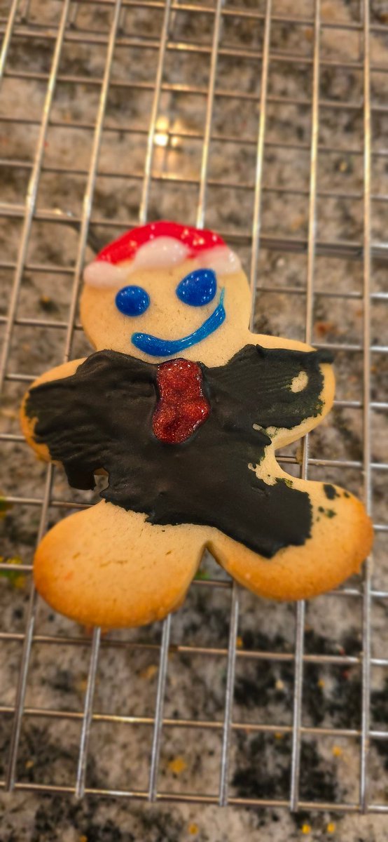 My daughter made a ginger bread man with a leather jacket. I said looks like Andrew ICE Clay!!! No one laughed nearly hard enough for the quality of that joke.
<a href="/TheRealDiceClay/">Andrew Dice Clay</a>