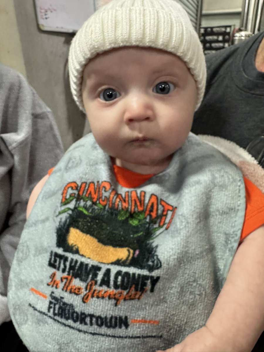 bengaljims_BTR's tweet photo. Mia getting teddy to attend her first bengals game in Dallas! 

Look at the bid @Skyline_Chili https://t.co/4VhSeyoRRy