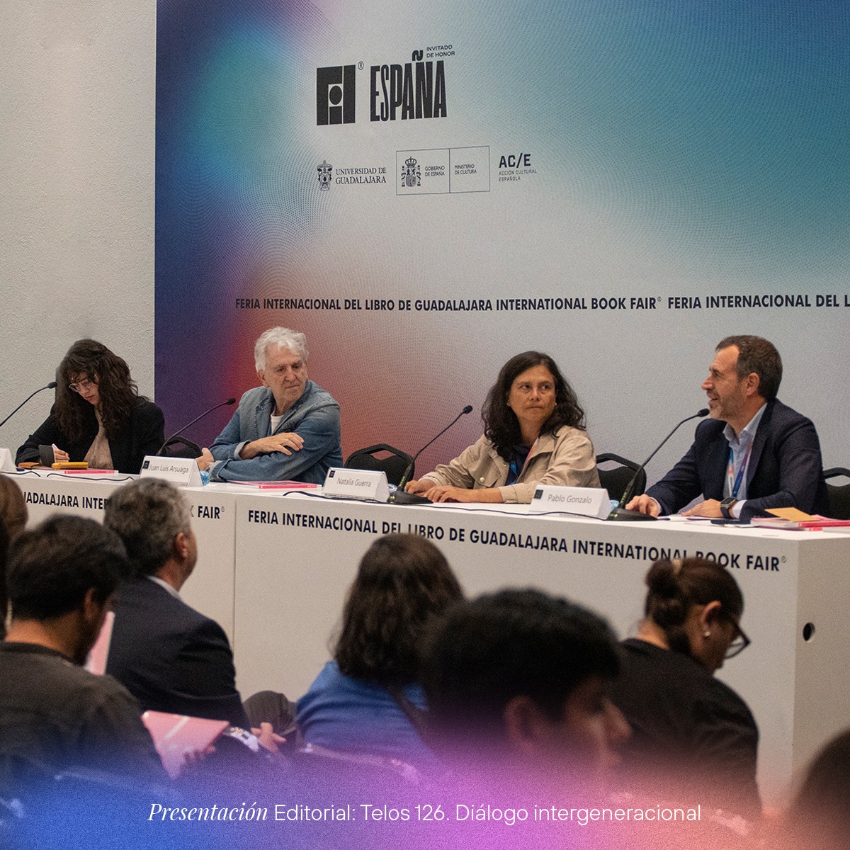 FTelefonicaMX's tweet image. Más de 200 asistentes en la presentación de #Telos126 #DiálogoIntergeneracional con @JuanLuisArsuaga; más de 700 personas con @ferranadria en su conferencia magistral en #FILCiencia y nos acompañaron los coordinadores del libro que desarrollamos con nuestro aliado la @IBERO_mx