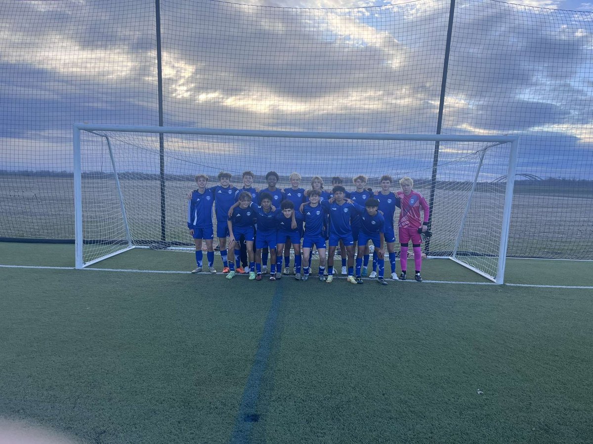 anthonyrsoccer's tweet photo. W in our last game of the Showcase. We went 3-0 and are happy to end the season this way! Thank you @LouFuszSoccer for hosting! Highlights coming soon. #soccer #college #collegesoccer #recruit #uncomitted @ncsa @ImCollegeSoccer @14forceSoccer @Co11egeSoccer @PrepSoccer @clsfforce https://t.co/j7esheNcXI