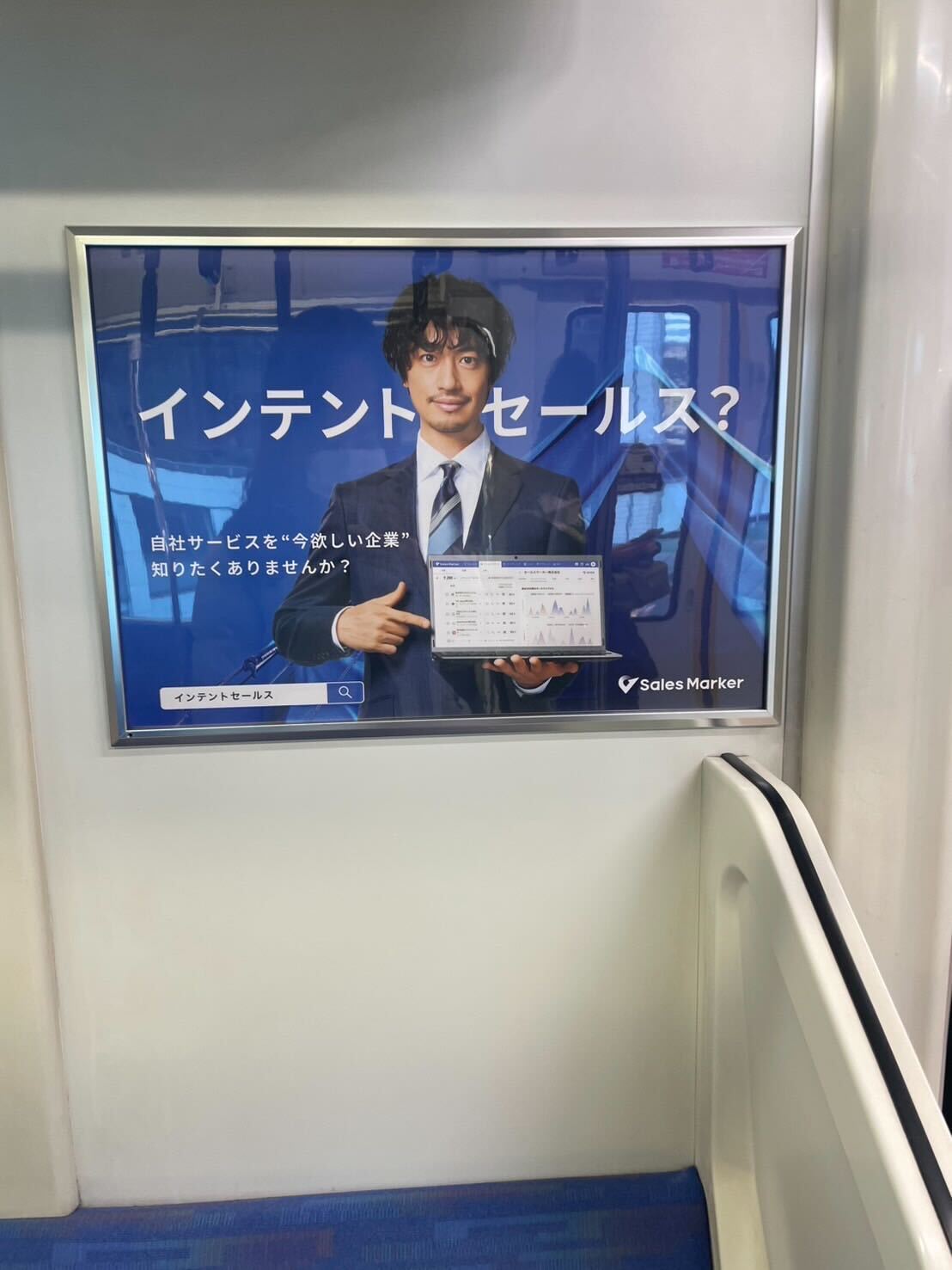 Trick advertising : 視線を勝ち取る広告デザイン/Uwe S… Amazon.co.jp: TRICK ADVERTISING―視線を勝ち取る広告デザイン