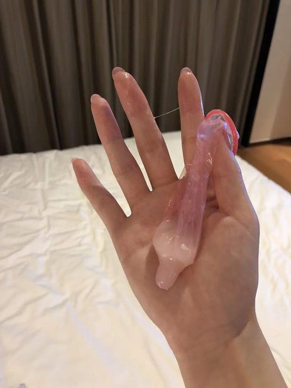 Shallot648596's tweet photo. 大家觉得哪里的商场适合玩露出，首先想试试商场楼道🧐 https://t.co/TNv7ZxrJBv