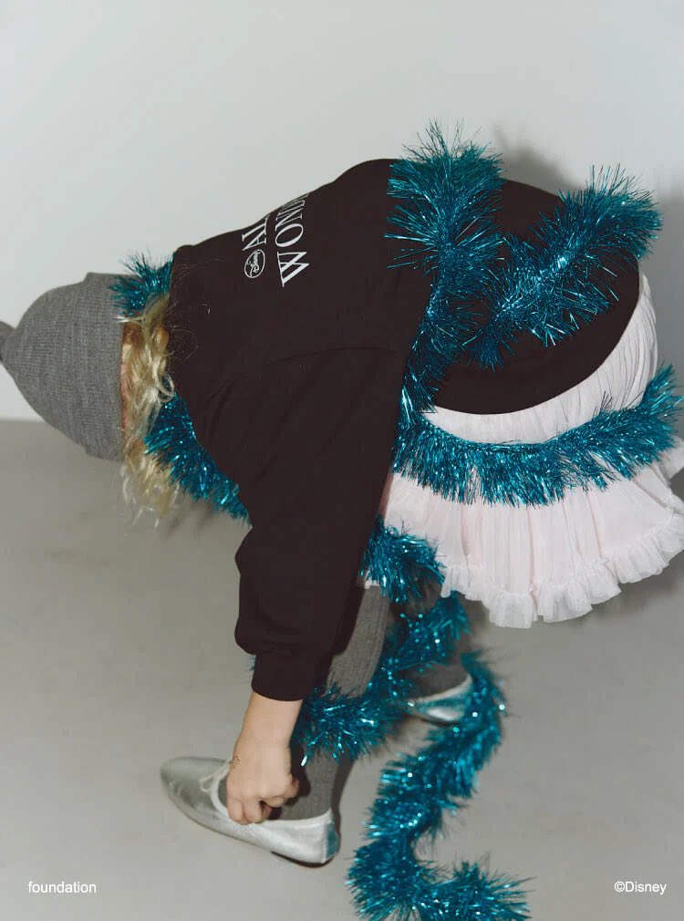 ✨キッズサイズも展開✨ 『アリス・イン・ワンダーランド』をモチーフ