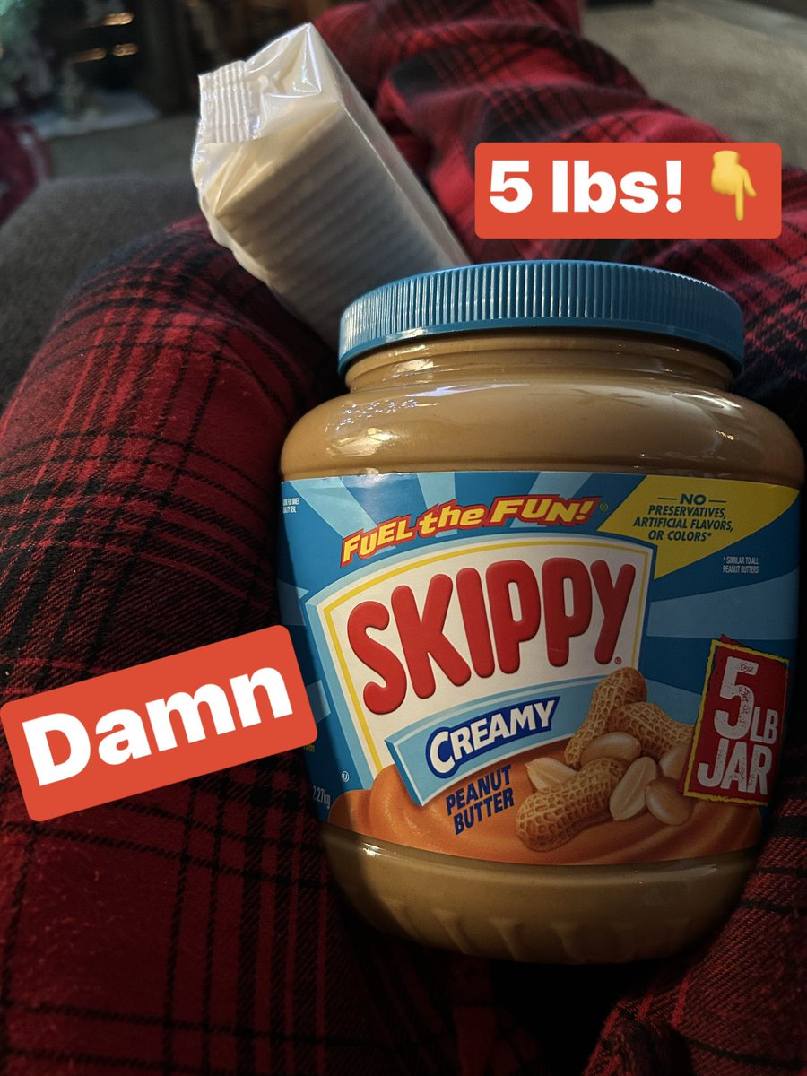 tehsmokeshack's tweet image. Now THAT’S what I call peanut butter power! 🥜💪 A 5-pound beast of creamy goodness, ready to fuel ALL the snacks. 🍞🍪 Bring the crackers, bring the bread, Skippy’s got you covered. LET’S GO! 🚀🔥
#skippypeanutbutter
#skippy
#peanutbutter