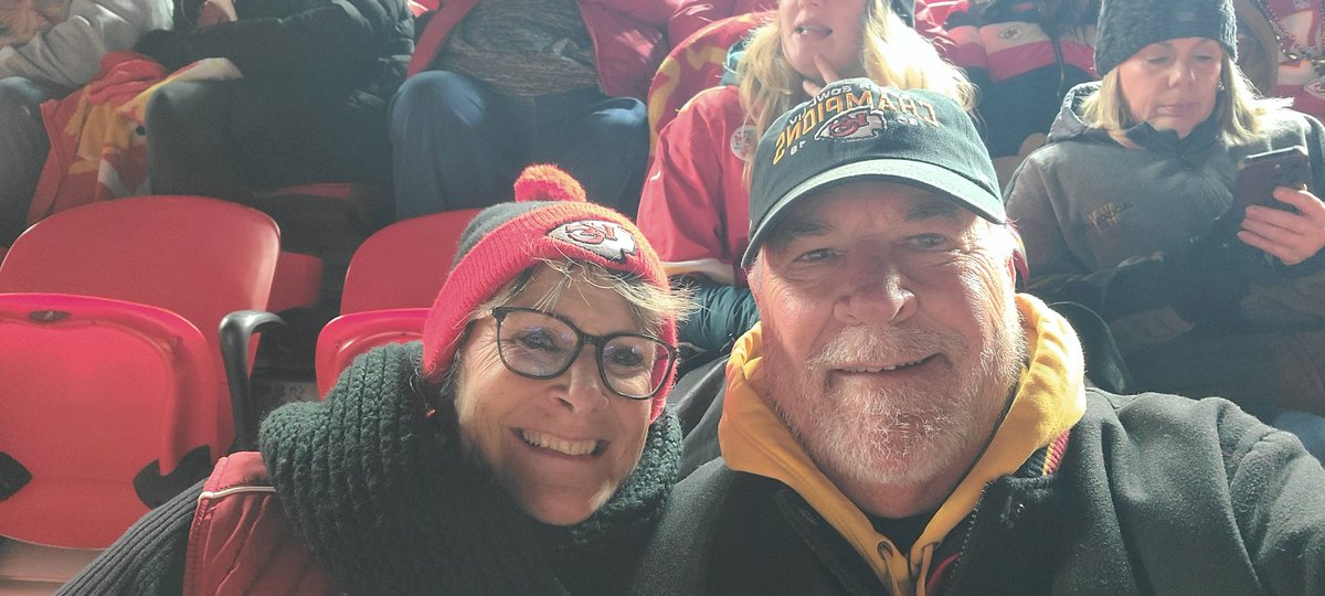 GAILJON05835218's tweet photo. #chiefskingdom https://t.co/V2uzZBm9Mn