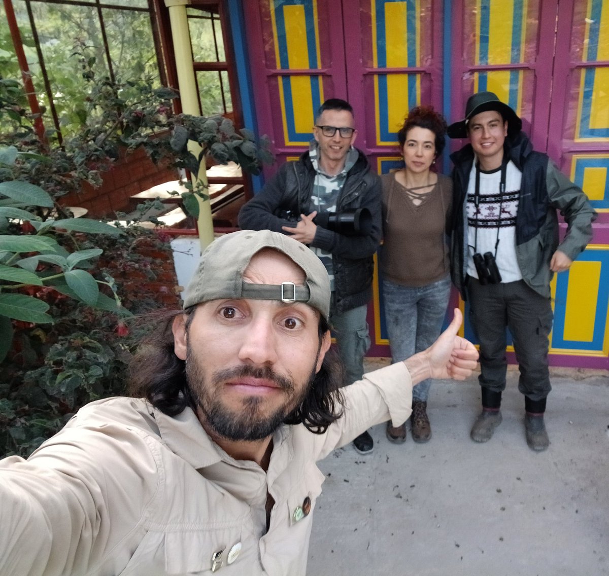 DanielGarcia_Cu's tweet photo. Domingo de pajarear en Usme y Sumapaz, para luego comer super vacano.
#elpaísdelasaves #avifaunacolombiana #comidalocal #páramo #pajareros #Fotógrafos https://t.co/NMWIww9N2c