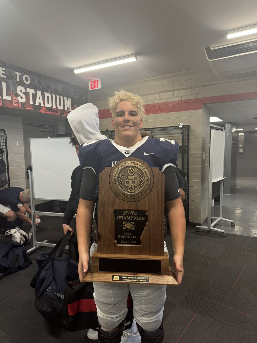 LandonBilly5's tweet photo. BACK2BACK 6A STATE CHAMP!

#Back2BackPerfectSeasons | #RingUs | #RingSZN | #TrenchGang | #12xStateChamps | #ForIke | https://t.co/oVnFacjhQD