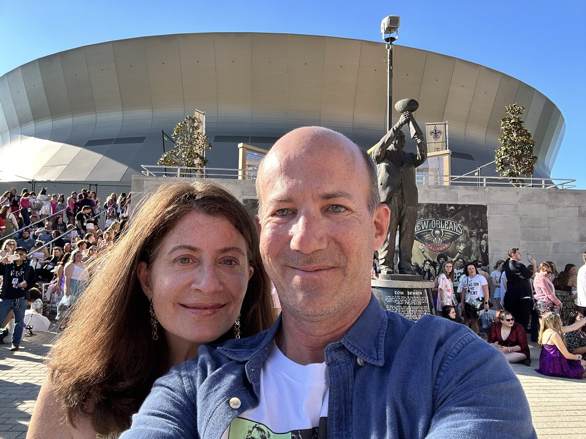 kimemmet's tweet image. #ThankYouTaylor Going to NOLA N2 was like a dream. For 3-1/2 hours, you made me feel like a teenager again. I had the time of my life scream-singing along with you! 🤣 Enjoy this next era to come @taylorswift13 because you’ve more than earned it! @taylornation13 #TSTheErasTour ❤️