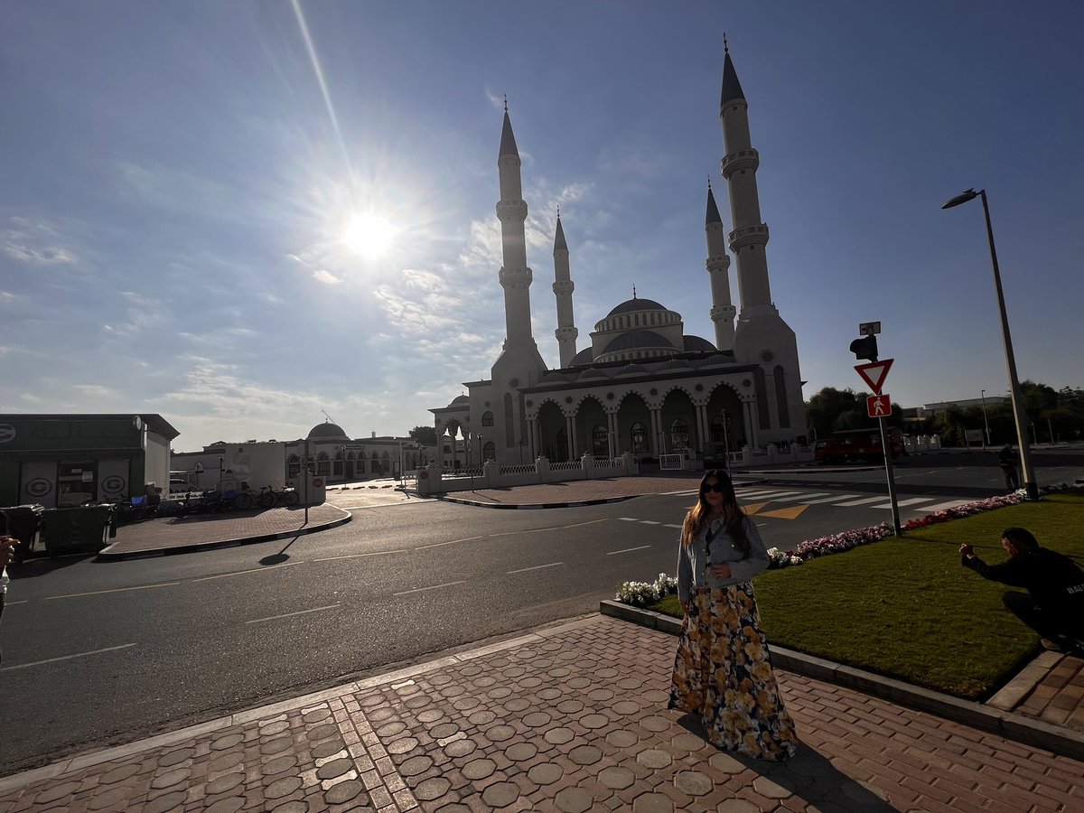 marlahedera's tweet photo. #dubai #hellodubai https://t.co/OECfe3U7AA