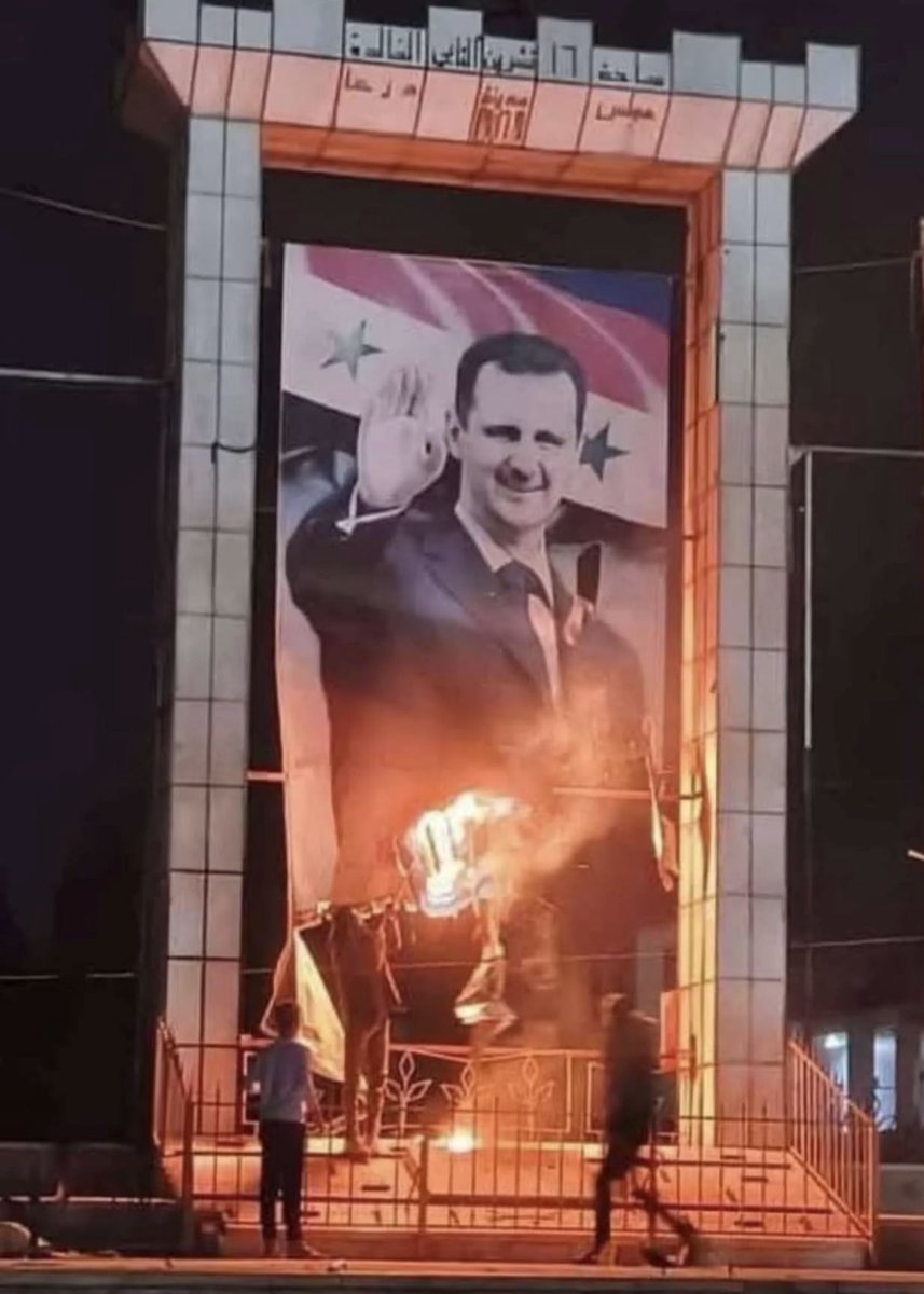 q_x83's tweet photo. قلعة جدي يالوجه الودر
 #مقتل_بشار_الاسد https://t.co/hziwe8koxM
