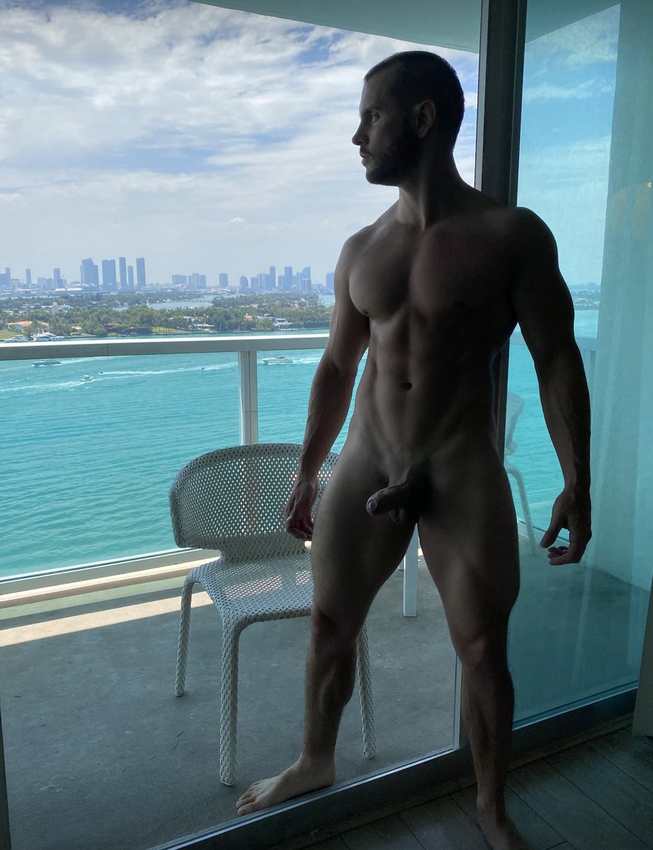NudieJon's tweet photo. #DuncanSaint https://t.co/nsiSm5CqH8
