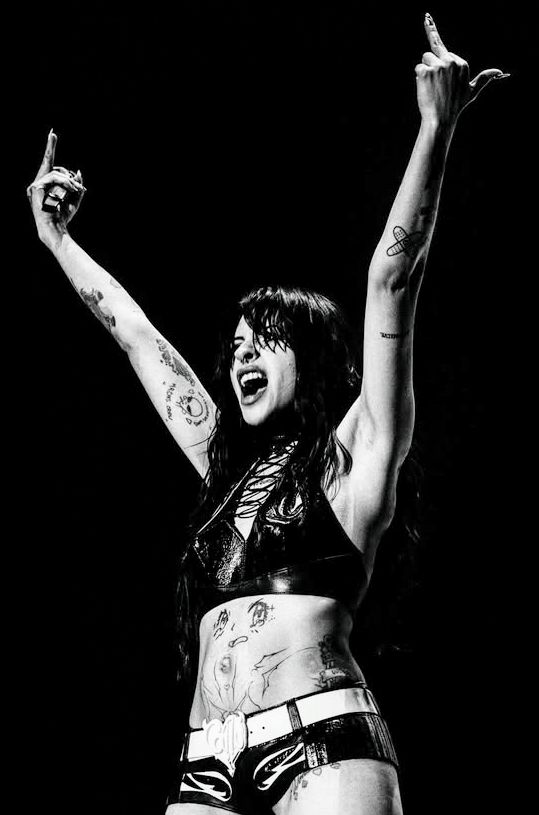 CxzzuLover's tweet photo. Yo prefiero a Cazzu. https://t.co/3adU2195bw