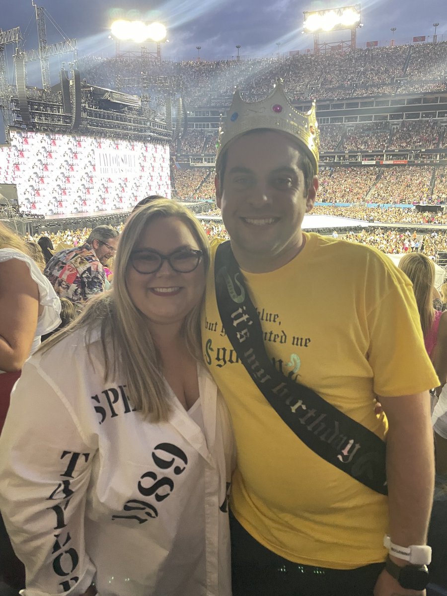 CackleSwift's tweet photo. ✨Hold on to the memories, they will hold on to you✨

I’ll never forget all of the amazing nights at #TSTheErasTour!

@taylornation13 @taylorswift13 https://t.co/m6EHvRdtZ1