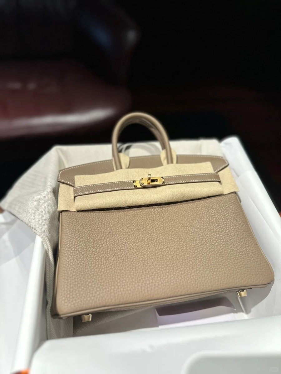 JoshLansky's tweet photo. 最近手に入れた愛馬仕のバッグ😍 ✨ #エルメス #バッグ #買い物 https://t.co/VLlisuE8kJ