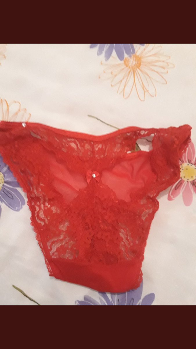 Ben ensestlerin yerinde olsam annemin iç çamaşırlarını evde giyerdim tek tek sonra annem giydiğinde onları🤤🤤🤤 #ensestanne