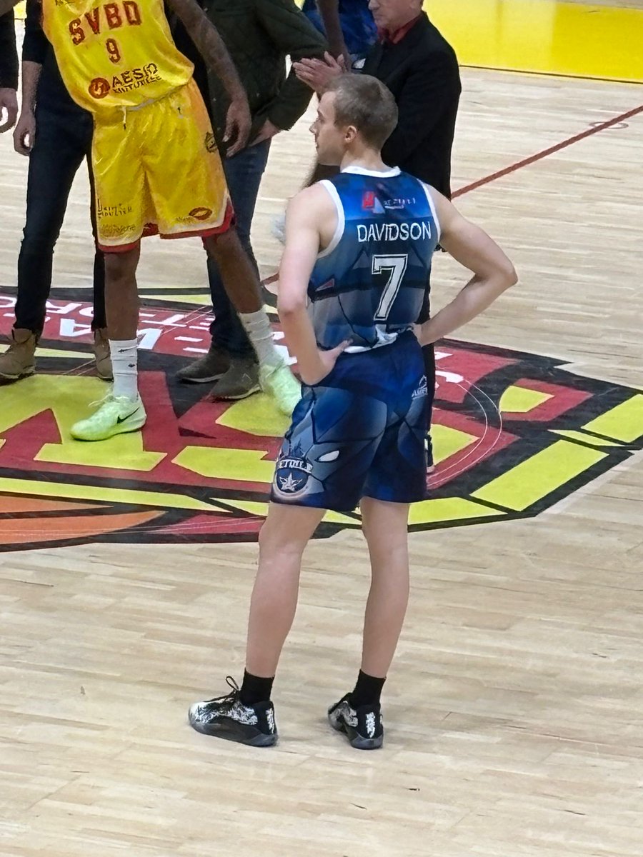 GlorifiedSports's tweet image. Frank Davidson is off to a fantastic start in his second year with NM1, building on his solid debut season. His hard work and consistent performances have already made a big impact, showcasing his growth and skill. ⁦@GraceBasketball⁩ ⁦@CoachScottMoore⁩