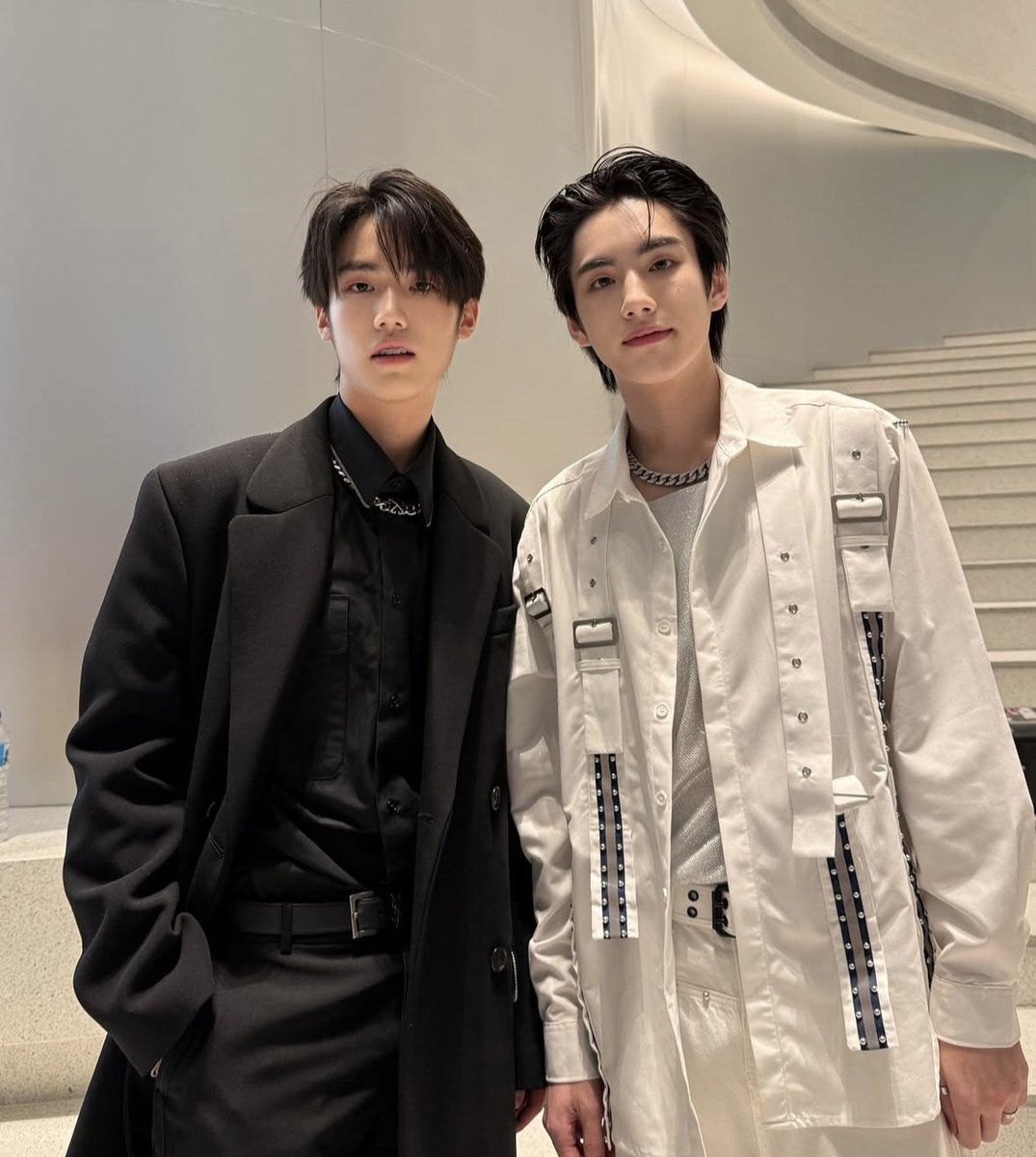 allforpeemtanat's tweet photo. บุญวาสนาค่ายส้มที่มีสองพี่น้องในค่าย

#PEEMTANAT #PHUTATCHAI https://t.co/L85UiCRTpJ