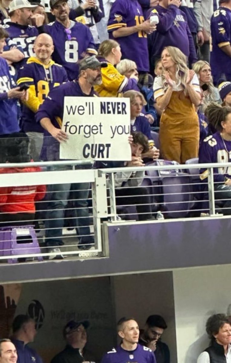 BrandonPerna's tweet photo. This guy is my hero https://t.co/Fk4h8S3EJd