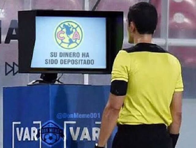 PopOutGerman's tweet photo. Penalty for Club America in the 90th minute after Cruz Azul comeback from 3-1 and make it 3-3

A clear dive, Cruz Azul have been robbed once again. Disgusting league https://t.co/ANTXzk5Ta1