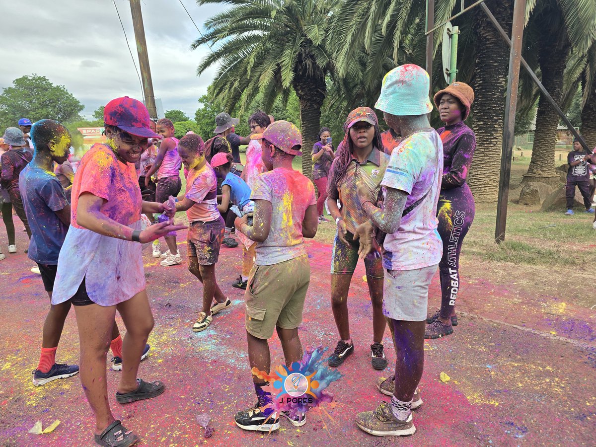 jporeshh's tweet photo. Utrecht Streer Carnival
Fun Run 2024 https://t.co/LUfFZnPzEh
