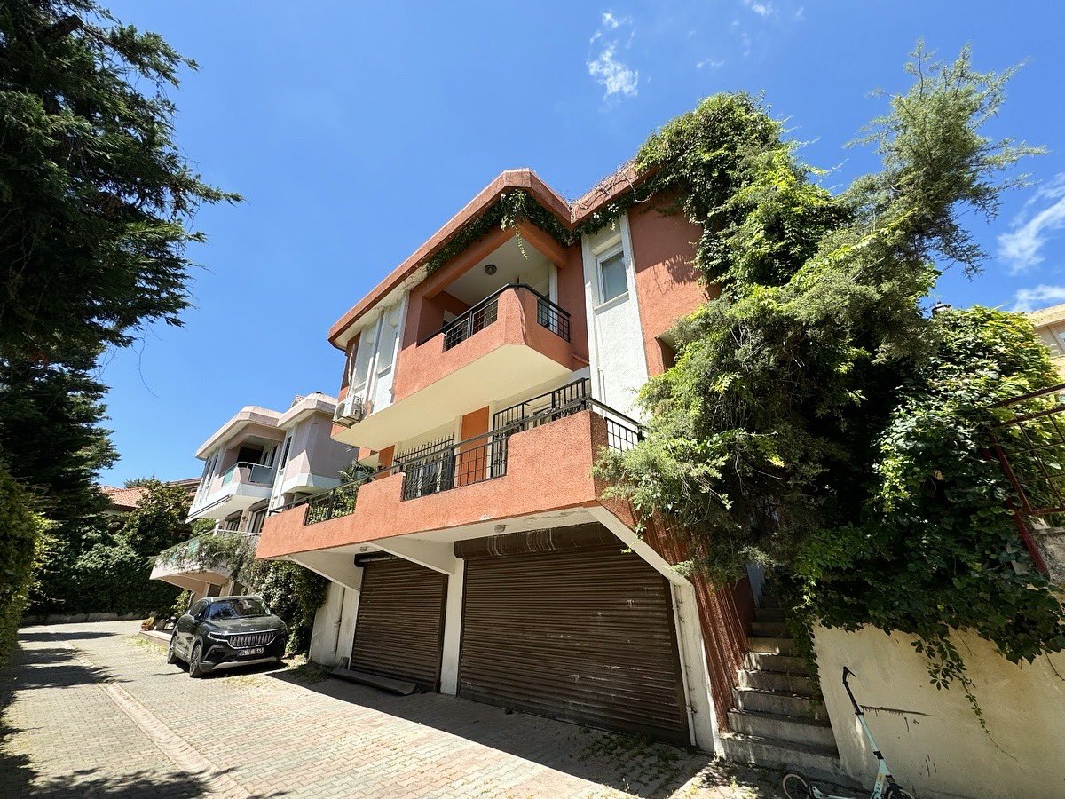 morgulemlak's tweet photo. 📍Çengelköy Pembe Evler Sitesi’nde Satılık Villa

☎️ 02164221313 - 05444221307

🌐 https://t.co/hcVBF5KNAw 

⏰ 09:00 / 18:00 (Pazar günleri kapalıyız🔒) https://t.co/MOn4hLC61l
