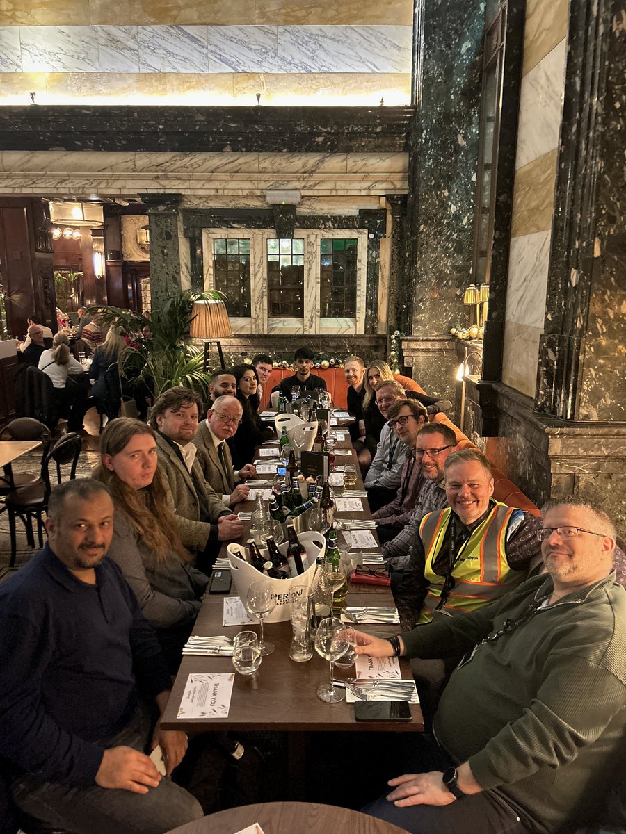 Manuka_HQ's tweet photo. We had a wonderful day at our Christmas social getting in the festive spirit with lovely food and even better company! ❤️

Thank you Browns Restaurant for having us! 

Merry Christmas everyone🎄 https://t.co/pl8zKmKIL3