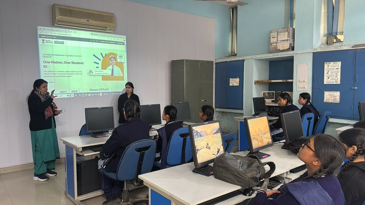ggmsss18's tweet photo. #MegaAPAARIDDiwas
#OneNationOneStudentID
Creating awareness among students regarding AAPR ID card. Its usage, benefits and importance in their future academic pathways.
@EduMinOfIndia
@DselEduMinistry
@chandigarh_admn
@SchoolEduChd https://t.co/1vseLlWbZk