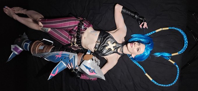 Watch Erin 'Rapornzel' Everheart's leaked NSFW photo on TwXstars