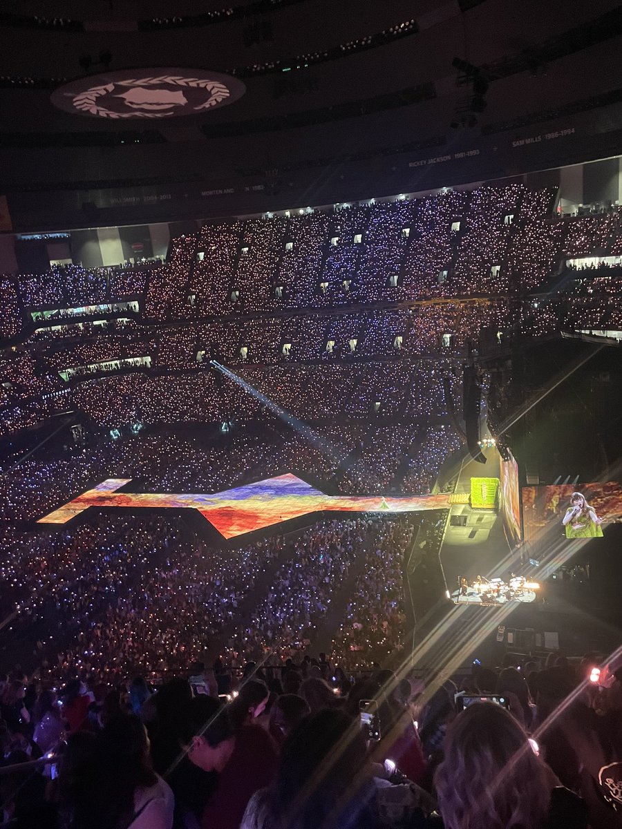 tsgcldrush's tweet image. eras tour forever i love you @taylorswift13