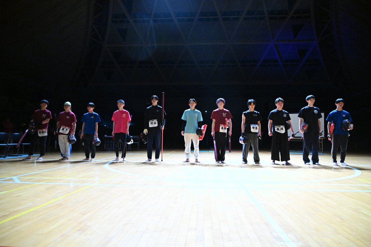 univas1's tweet photo. ／
#スポーツチャンバラ全日本学生選手権大会
＼
@spochan_univers

12月8日(日)
【グランドチャンピオン戦　新人男子】
の写真をお届け！📸

大学スポーツ観戦アプリ #UNIVASPlus では
【グランドチャンピオン戦】の映像を見逃し配信中！
ダウンロードはプロフィールから👆

#スポーツチャンバラ https://t.co/RkzP3X1mmx