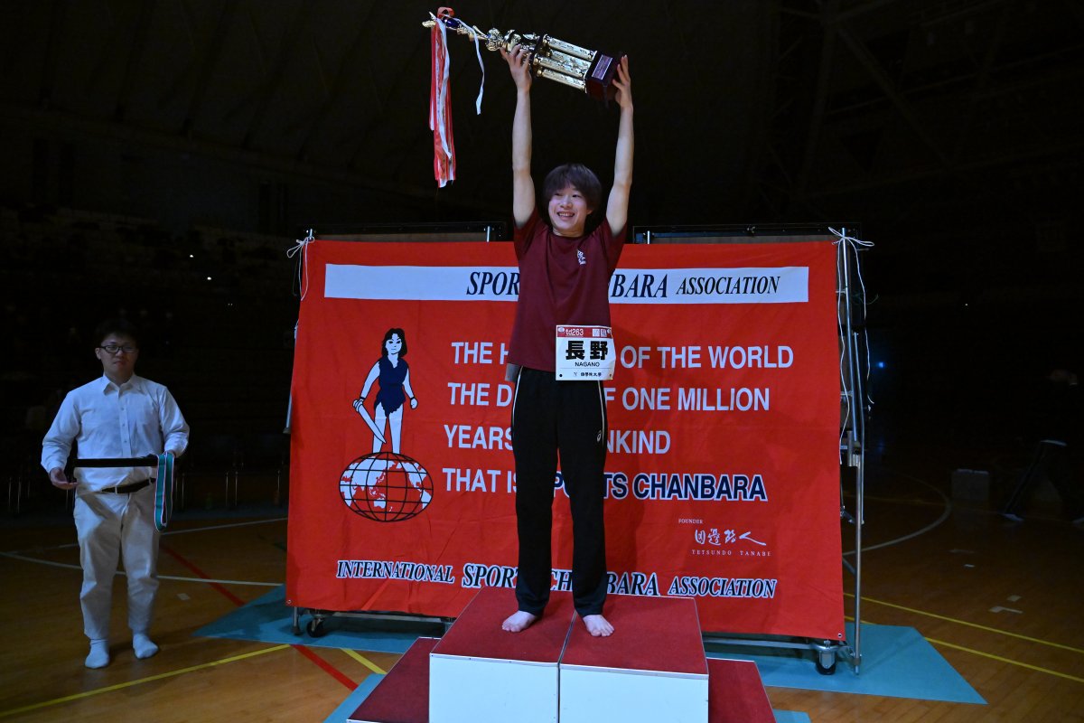 univas1's tweet photo. ／
#スポーツチャンバラ全日本学生選手権大会
＼
@spochan_univers

12月8日(日)
【グランドチャンピオン戦　新人男子】
の写真をお届け！📸

大学スポーツ観戦アプリ #UNIVASPlus では
【グランドチャンピオン戦】の映像を見逃し配信中！
ダウンロードはプロフィールから👆

#スポーツチャンバラ https://t.co/RkzP3X1mmx