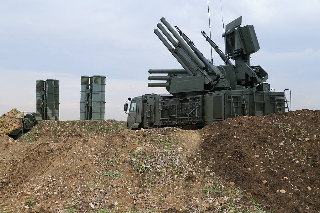 GlobalWhispers_'s tweet photo. 🚨 JUST IN : 🇷🇺🇸🇾
🔴 Russian media TASS reports:
Rebels now have full control over Tartus and Latakia governorates. The armed forces have stated they have no plans to attack Russian military bases.
#Syria #Tartus #Latakia #Russia
#Reles #BreakingNews https://t.co/lHlf1B7u5Y