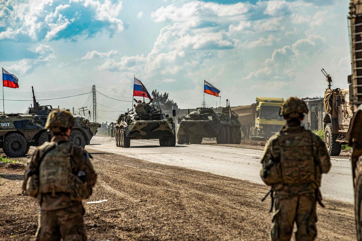 GlobalWhispers_'s tweet photo. 🚨 JUST IN : 🇷🇺🇸🇾
🔴 Russian media TASS reports:
Rebels now have full control over Tartus and Latakia governorates. The armed forces have stated they have no plans to attack Russian military bases.
#Syria #Tartus #Latakia #Russia
#Reles #BreakingNews https://t.co/lHlf1B7u5Y