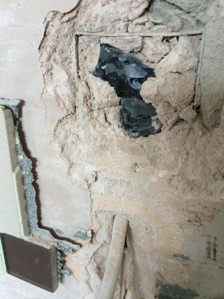 proelectrician's tweet photo. “Just hide it behind a fridge, no one will notice. Discovered on a recent inspection” ⚡️

Check out this #caughtoncamera sent in by Kevin Bailey 📸 https://t.co/d5SUd7OPKX