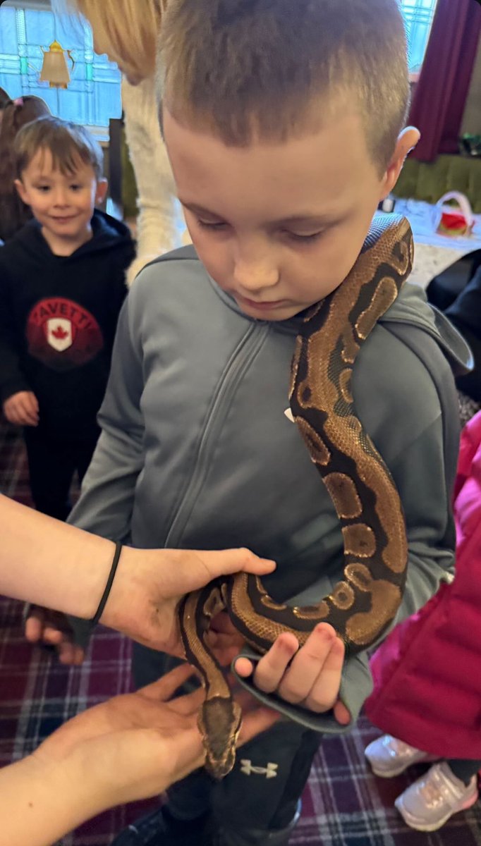 Chloe Barton tweet media