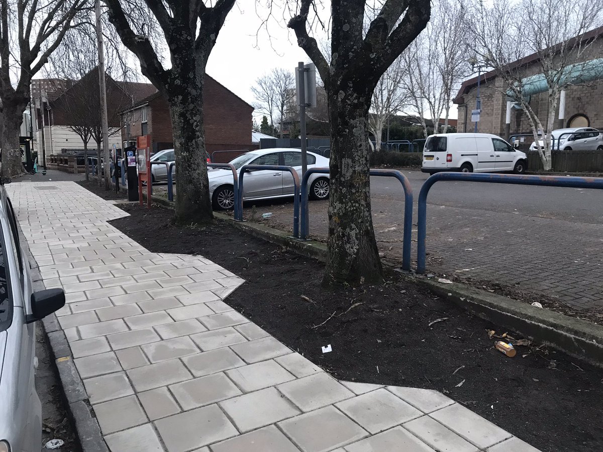 StapletonRd's tweet image. Thank you for doing the paving @BristolCouncil Will we be getting benches @bristolgreen this space has been used as a parklet since before that word was invented @YassinMohamud20 @eastonvoice