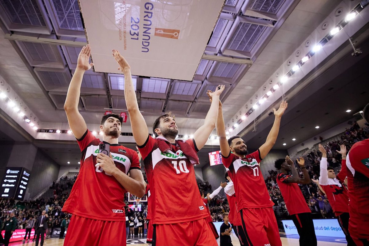 De vuelta con el equipo para conseguir la tercera seguida❤️🖤

<a href="/CoviranGranada/">Coviran Granada</a>