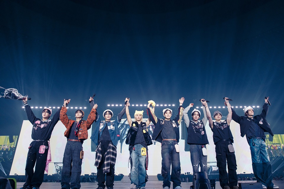 modelpress's tweet photo. Stray Kids、ワールドツアー日本公演完走
全6公演 計31万5000人を動員✨️

🔻ソロショット／8日公演セットリスト
https://t.co/8Q8rtMUmxC

🎤リーダー・バンチャン
「どれだけ感謝して伝えきれない。スキズ、8年目も必ず戻ってきます！」

#dominATE_JAPAN https://t.co/RKFeh3RgYQ