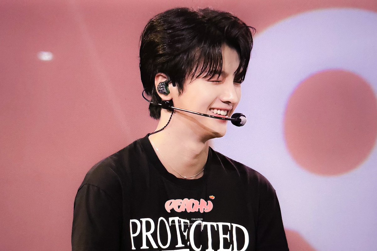 이거 되게 장꾸같은 모먼트인데 영상이 없어서 울엉 ..