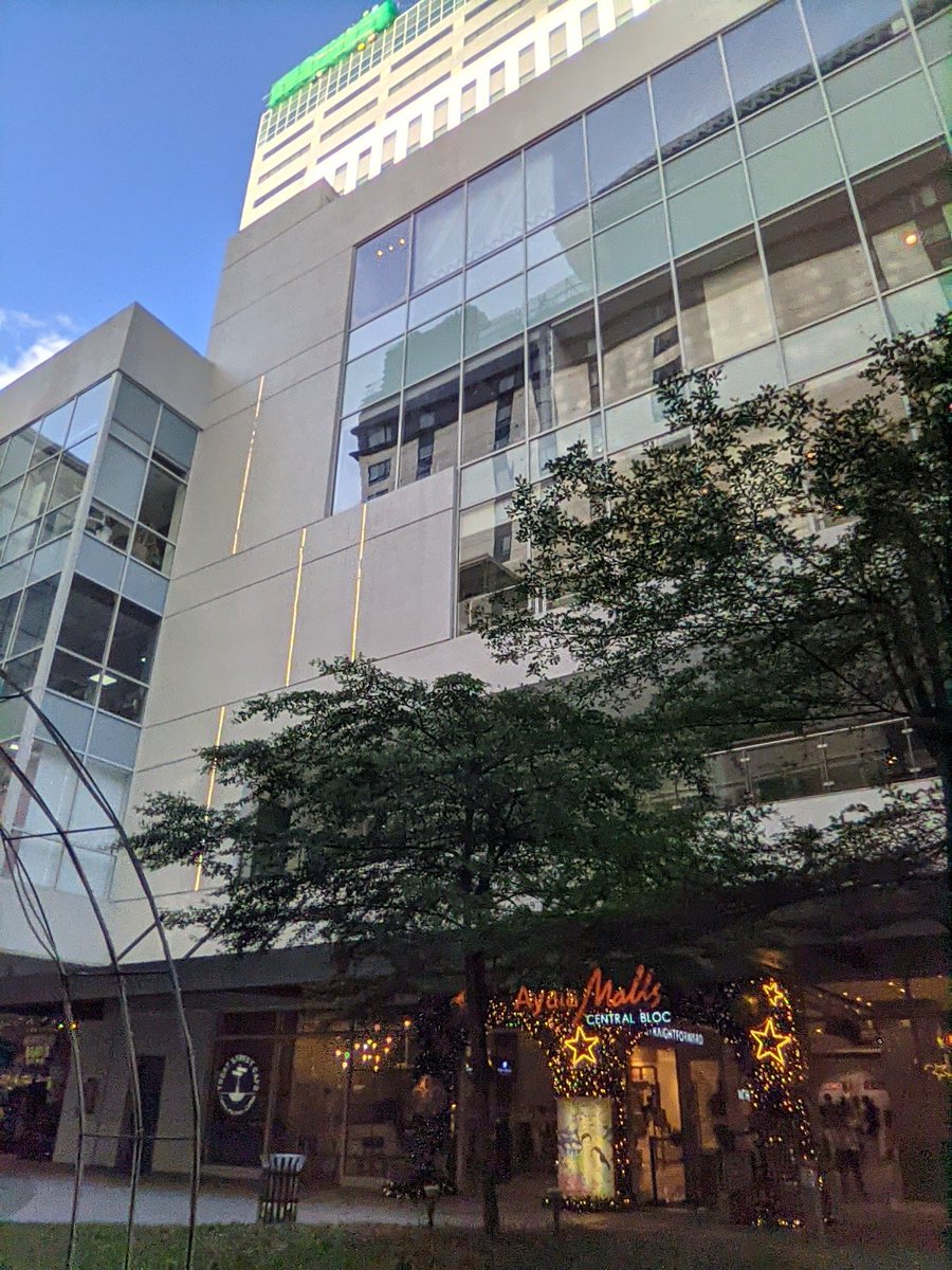 itsraymartbtw's tweet photo. 2 times pka ka laag dayon mag waze or google sayon mo sulad kas ayala. Pag uli nimo kay nawala ka na abut kas ground floor. Shht https://t.co/DQBYqRywB6