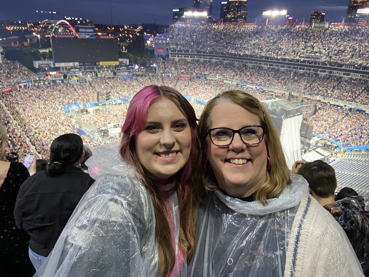 alk1609's tweet photo. @taylornation13 Long Live Nashville N1🫶 https://t.co/az4tboKPFw